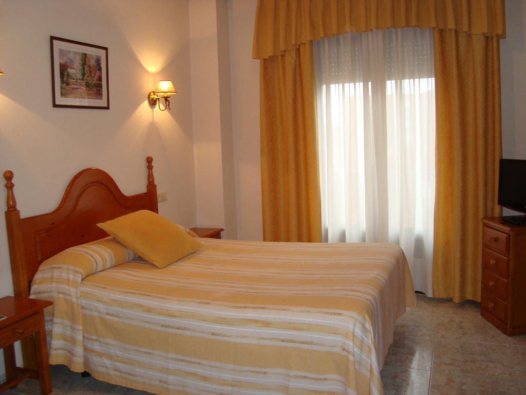 Hostal Universal Benavente Room photo