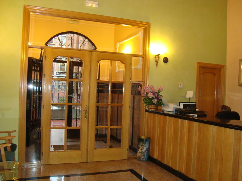 Hostal Universal Benavente Room photo